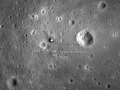 Sonda LRO zachytila pozůstatky Apolla 11 na Měsíci - LRRR je pasivní koutový odražeč, PSEP je pasivní seismometr