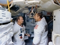 Astronauti Apolla 12 Charles "Pete" Conrad a Alan Bean zachyceni v průběhu výcviku v trenažéru lunárního modulu