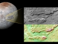 Snímek zachycuje část povrchu měsíce, neformálně nazvanou jako Serenity Chasma, kde jsou k vidění hřebeny společně s údolími, vzniklými tektonickými pochody. Rozlišení snímku je přibližně 394 metrů na obrazový bod, výřez povrchu má na délku přibližně 396 km (Petr Brož)