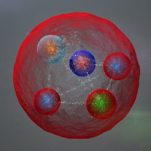 LHC boduje: Pentakvark existuje!