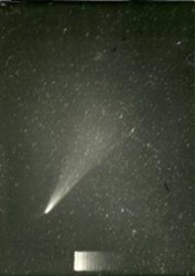 Historické komety (I.): C/1956 R1 (Arend-Roland)