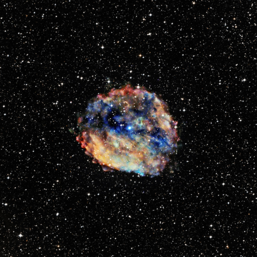 Záhada pomalé rotace magnetaru 1E 1613
